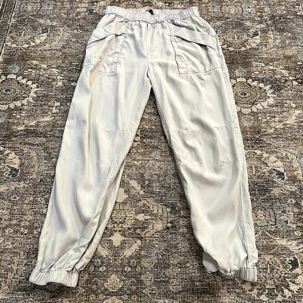 Vuori Trestles Twill Jogger Talc Performance Coastal Cali Relaxed Women's Size S